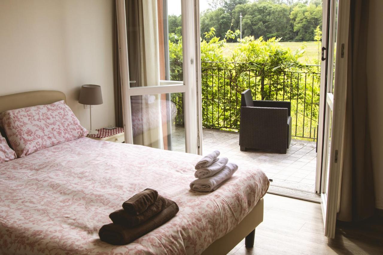 Agriturismo Familiare I Giardini Del Lago วาเรเซ ภายนอก รูปภาพ