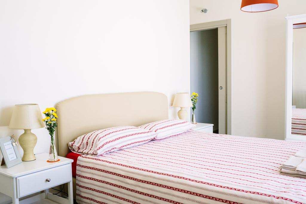 Agriturismo Familiare I Giardini Del Lago วาเรเซ ภายนอก รูปภาพ