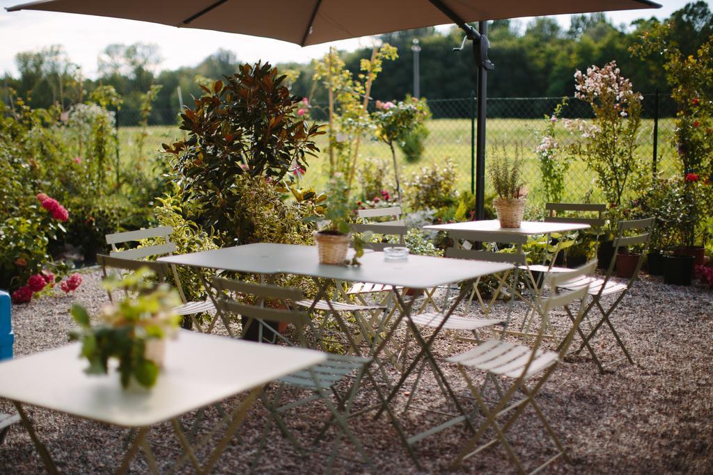 Agriturismo Familiare I Giardini Del Lago วาเรเซ ภายนอก รูปภาพ