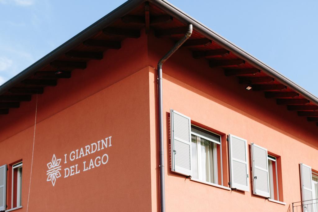 Agriturismo Familiare I Giardini Del Lago วาเรเซ ภายนอก รูปภาพ